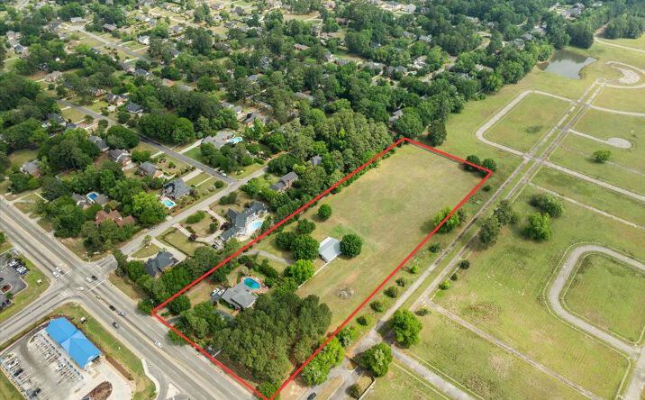 Pictures of Land property located at 2443 Hoffmeyer Road, Florence, SC 29501 for sales - image #1