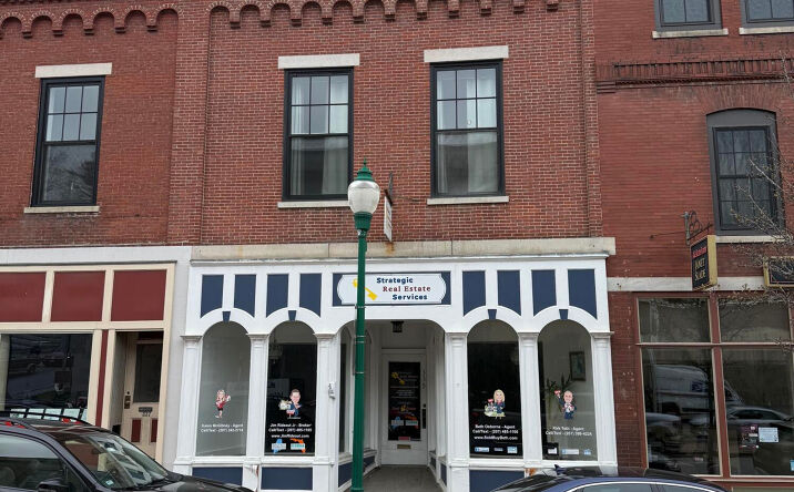 Pictures of Mixed Use, Multifamily, Retail property located at 335 Water Street, Gardiner, ME 04345 for sales - image #1