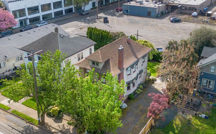 Pictures of Office property located at 1818 Northeast Irving Street, Portland, OR 97232 for sales - image #1