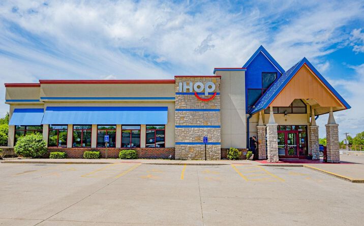 Pictures of Retail property located at 3804 North Belt Highway, St Joseph, MO 64506 for sales - image #1