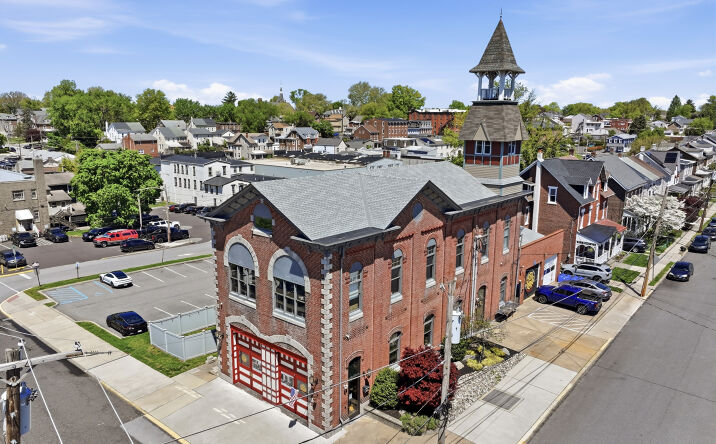 Pictures of Retail, Business for Sale property located at 301 Walnut Street, Royersford, PA 19468-2315 for sales - image #1