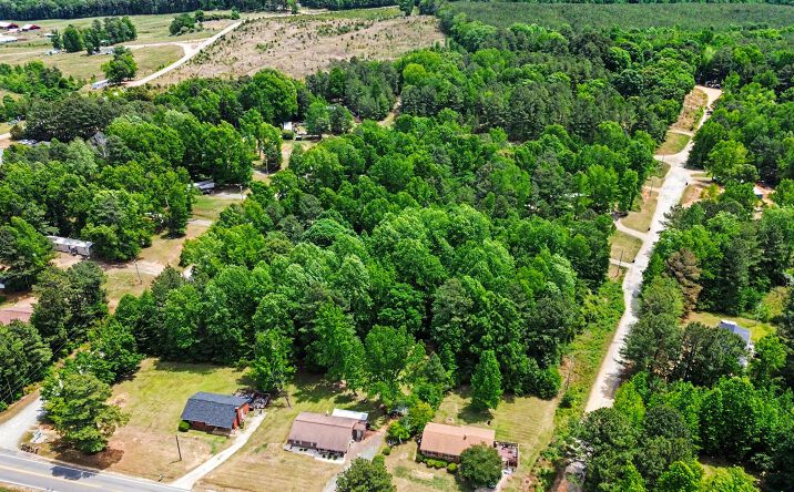 Pictures of Mobile Home Park property located at 50 PINEVIEW CIR, WADESBORO, NC 28170 for sales - image #1