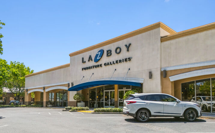 Pictures of Retail property located at 626 Contra Costa Boulevard, Pleasant Hill, CA 94523 for sales - image #1