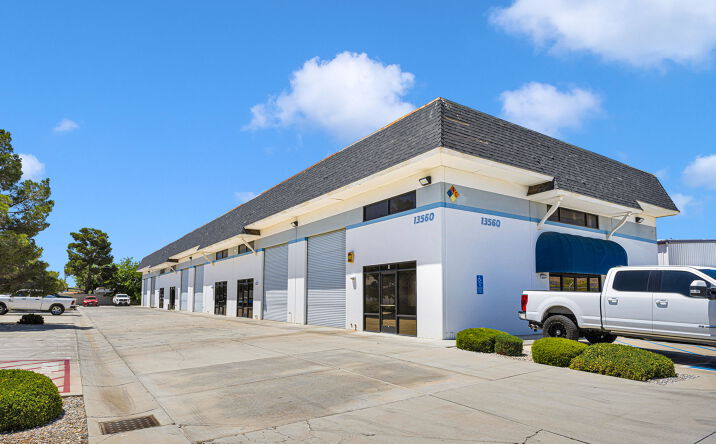 Pictures of Retail, Industrial property located at 13560 Tonikan Road, Apple Valley, CA 92308 for sales - image #1