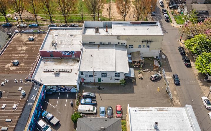 Pictures of Retail, Office property located at 916 Southeast 34th Avenue, Portland, OR 97214 for sales - image #1