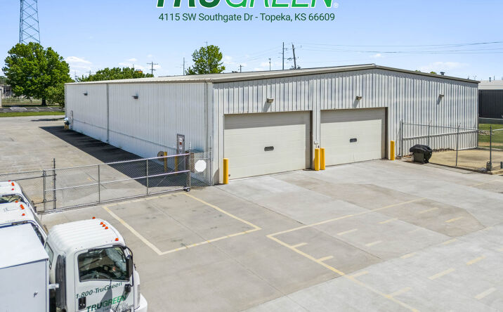 Pictures of Industrial property located at 4115 Southwest Southgate Drive, Topeka, KS 66609 for sales - image #1