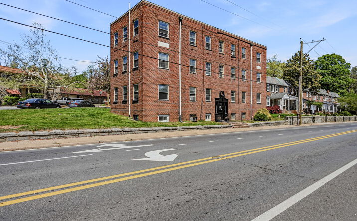 Pictures of Multifamily property located at 2901 N Broom St, Wilmington, DE 19802 for sales - image #1