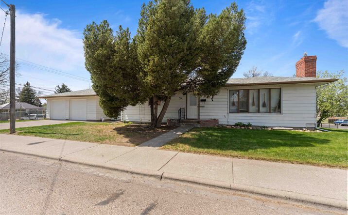 Pictures of Multifamily property located at 804 19th Street S, Great Falls, MT 59405 for sales - image #1