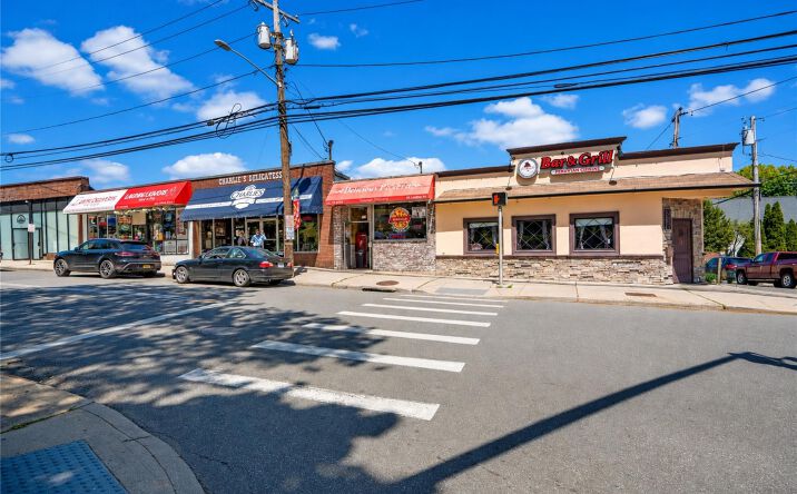 Pictures of Retail property located at 58 Landing Road, Glen Cove, NY 11542 for sales - image #1