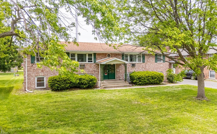 Pictures of Multifamily property located at 221 S Small Avenue, Kankakee, IL 60901 for sales - image #1