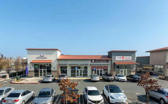 Pictures of Retail property located at 5941 Lone Tree Wy, Brentwood, CA 94513 for sales - image #1