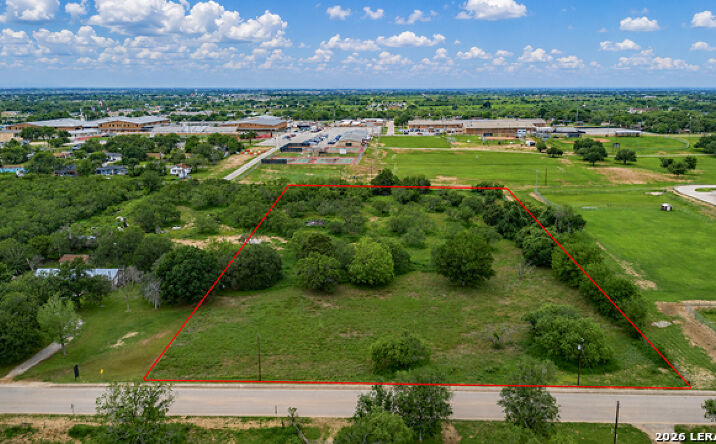 Pictures of Land property located at LOTS 40 A & B B Street, Floresville, TX 78114 for sales - image #1