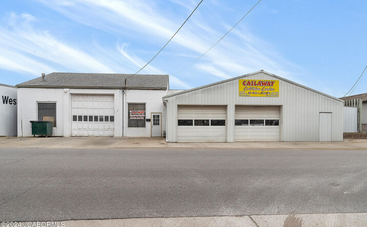 Pictures of Retail property located at 105 BLUFF STREET, Fulton, MO 65251 for sales - image #1