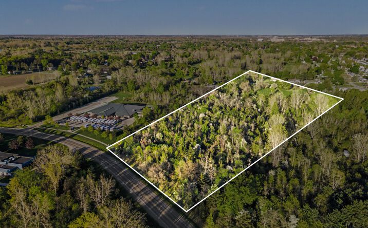 Pictures of Land property located at 3364 Fashion Square Boulevard, Saginaw, MI 48603 for sales - image #1