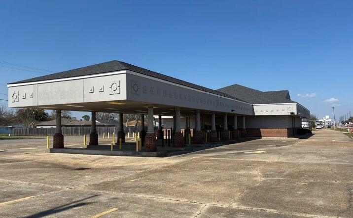 Pictures of Retail property located at 1920 Gerstner Memorial Drive, Lake Charles, LA 70601 for sales - image #1