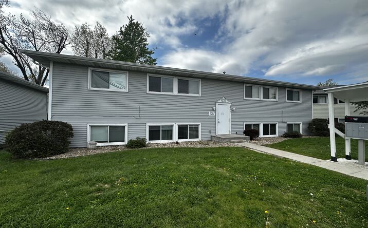Pictures of Multifamily property located at 4871 Tama Street Southeast, Marion, IA 52302 for sales - image #1