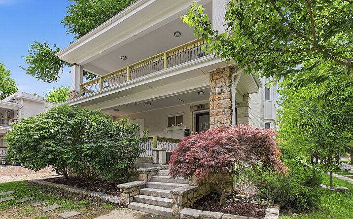 Pictures of Multifamily property located at 901 E 39TH ST, KANSAS CITY, MO 64109 for sales - image #1