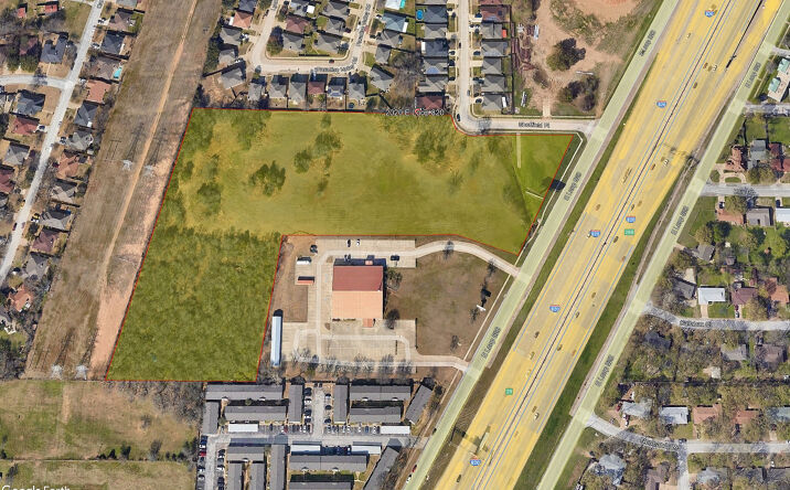 Pictures of Land property located at 2020 E. Loop 820, Fort Worth, TX 76112 for sales - image #1