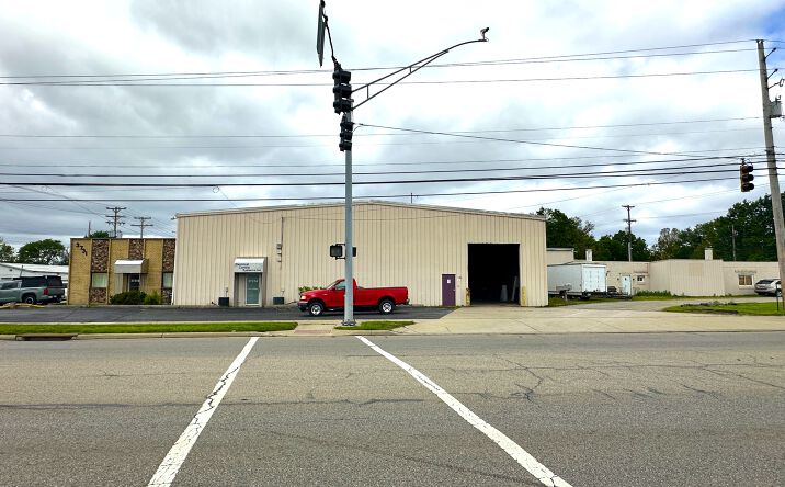 Pictures of Industrial, Mixed Use property located at 3731 W Alexandersville Bellbrook Rd, Dayton, OH 45449 for sales - image #1