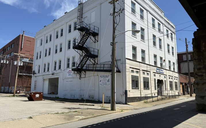 Pictures of Office property located at 211 6th St, Parkersburg, WV 26101 for sales - image #1
