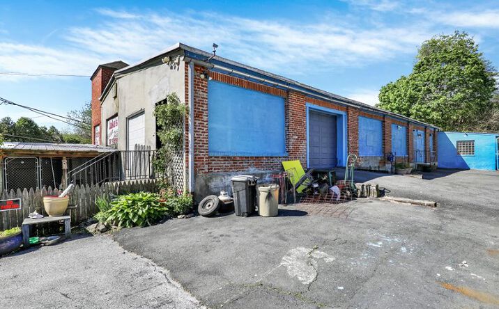 Pictures of Mixed Use, Multifamily, Retail property located at 1524 Friedensburg Road, Reading, PA 19606 for sales - image #1