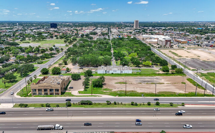 Pictures of Retail property located at 1324 West Expressway 83, McAllen, TX 78501 for sales - image #1