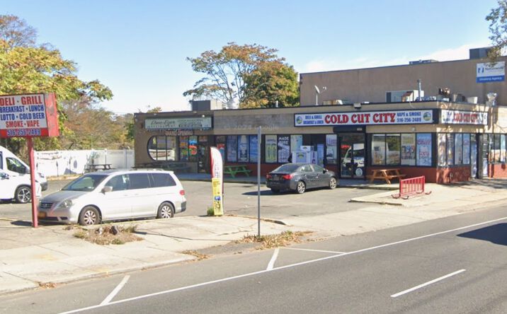 Pictures of Retail property located at 230 Atlantic Avenue, Oceanside, NY 11572 for sales - image #1