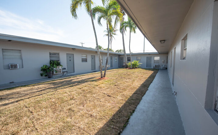 Pictures of Multifamily property located at 825 Northwest 10th Terrace, Fort Lauderdale, FL 33311 for sales - image #1