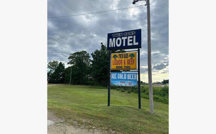 Pictures of Retail, Mixed Use, Business for Sale property located at 3662 HWY 412 E, PARAGOULD, AR 72450-8426 for sales - image #1