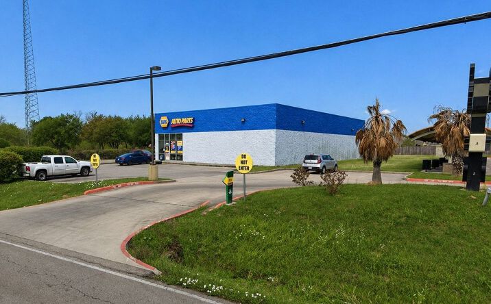 Pictures of Retail property located at 2926 Louetta Road, Spring, TX 77388 for sales - image #1
