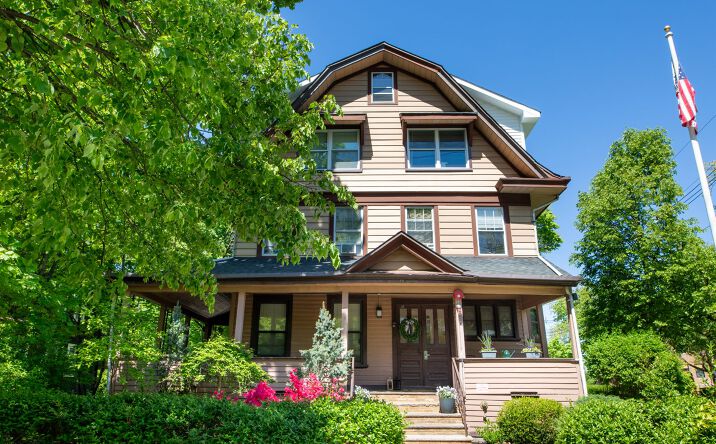 Pictures of Multifamily property located at 490 Broad Avenue, Leonia, NJ 07605 for sales - image #1