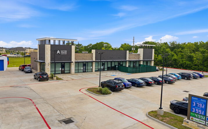 Pictures of Retail property located at 3401 COUNTY RD 58, MANVEL, TX 77578-2927 for sales - image #1