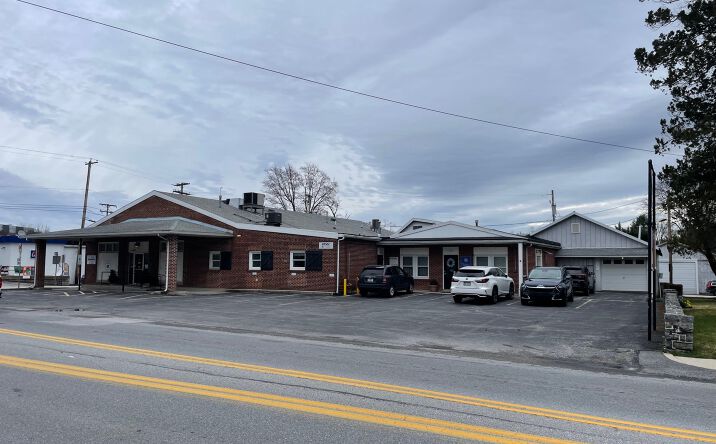 Pictures of Office, Industrial property located at 3277 North George Street, Emigsville, PA 17318 for sales - image #1