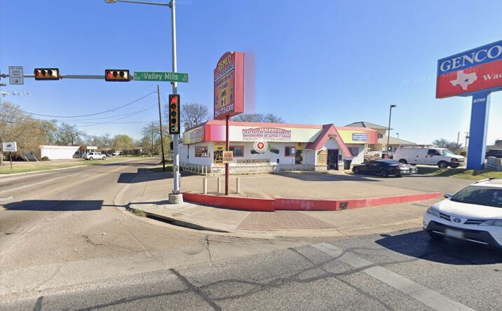 Pictures of Retail property located at 737 North Valley Mills Drive, Waco, TX 76710 for sales - image #1