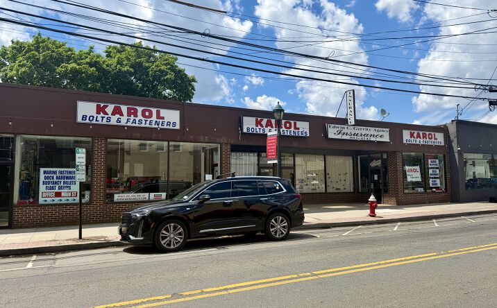 Pictures of Retail property located at 25 MAIN ST, EAST ROCKAWAY, NY 11518-2055 for sales - image #1