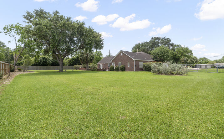 Pictures of Office, Mixed Use property located at 26101 Hunter Lane, Katy, TX 77494 for sales - image #1