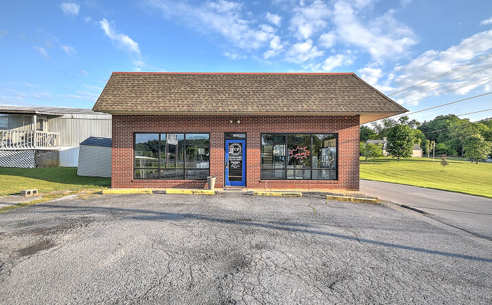 Pictures of Retail, Office property located at 3033 Tennessee 126, Blountville, TN 37617 for sales - image #1