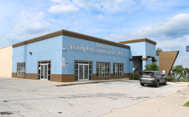 Pictures of Retail, Office property located at 2819 Northwest Loop 410, San Antonio, TX 78230 for sales - image #1