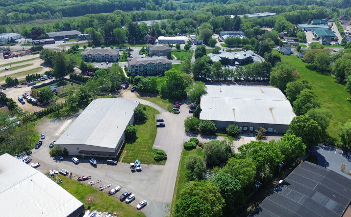 Pictures of Industrial property located at 39 Industrial Park Road, Essex, CT 06409 for sales - image #1