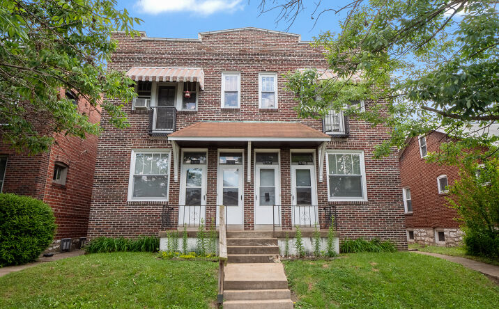 Pictures of Multifamily property located at 5704 Goener Avenue, St. Louis, MO 63116 for sales - image #1