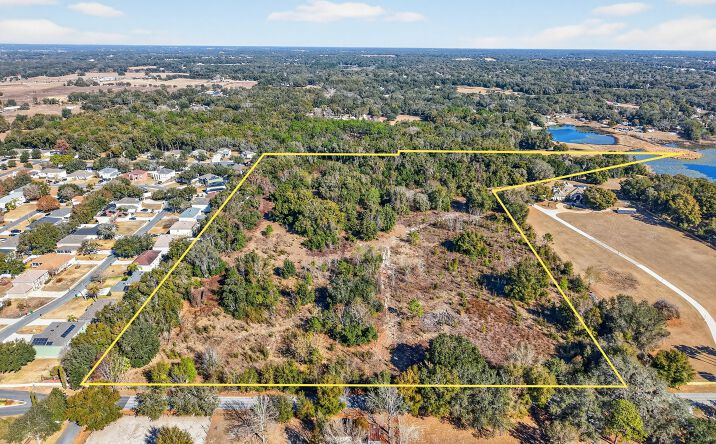 Pictures of Land property located at Myrtle Lake Avenue, Fruitland Park, FL 34731 for sales - image #1