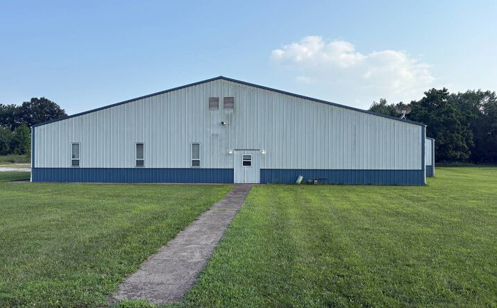 Pictures of Office property located at 128 E N 1st Street, Carbon, IN 47837 for sales - image #1