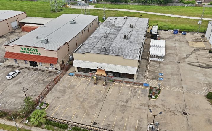 Pictures of Industrial property located at 6438 Wilcrest Drive, Houston, TX 77072 for sales - image #1