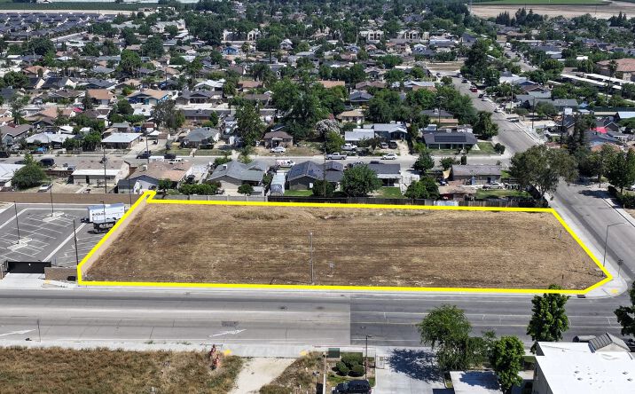 Pictures of Land property located at Tuolumne St, Parlier, CA 93648 for sales - image #1