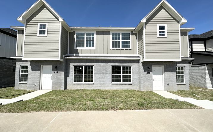 Pictures of Multifamily property located at 4235 Santa Fe, Fayetteville, AR 72704, 943 S Rupple Rd, Fayetteville, AR 72704, 959 S Rupple Rd, Fayetteville, AR 72704 for sales - image #1