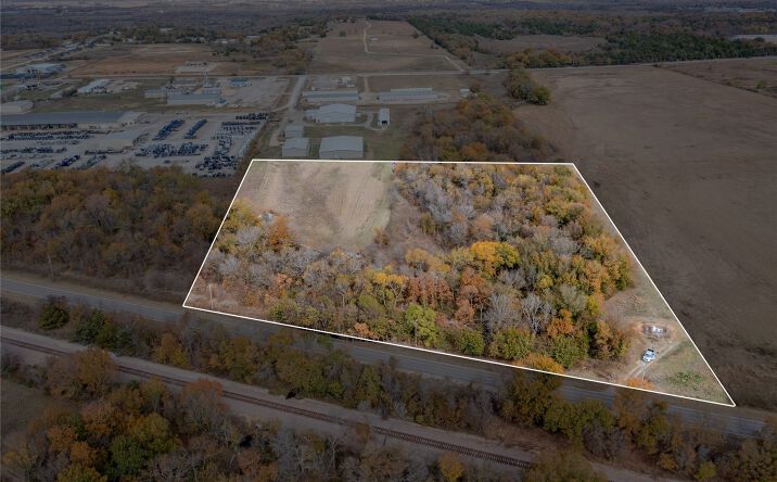 Pictures of Land property located at 1 US Hwy 70a, Kingston, OK 73439 for sales - image #1
