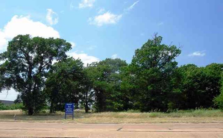 Pictures of Land property located at 2225 Century Lake Dr, Irving, TX 75062 for sales - image #1