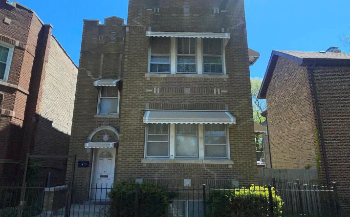 Pictures of Multifamily property located at 6451 S Vernon Avenue, Chicago, IL 60637 for sales - image #1