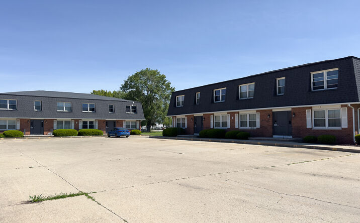 Pictures of Multifamily property located at 2 Michael Street, Streator, IL 61364 for sales - image #1