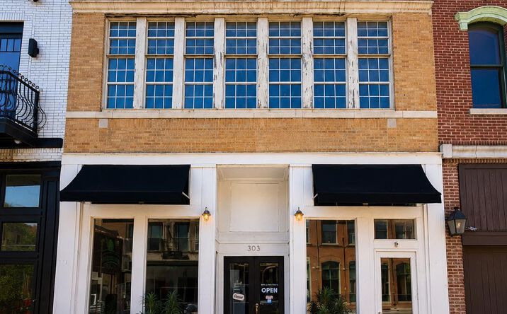 Pictures of Mixed Use, Special Purpose property located at 303 S Main St, Jonesboro, AR 72401 for sales - image #1